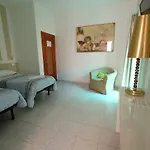 Costa Hotel 2*